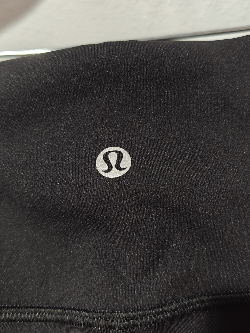 NWOT Lululemon Pace Rival Black Leggings Size 4 HR Crop 22" Mesh - Picture 6 of 7